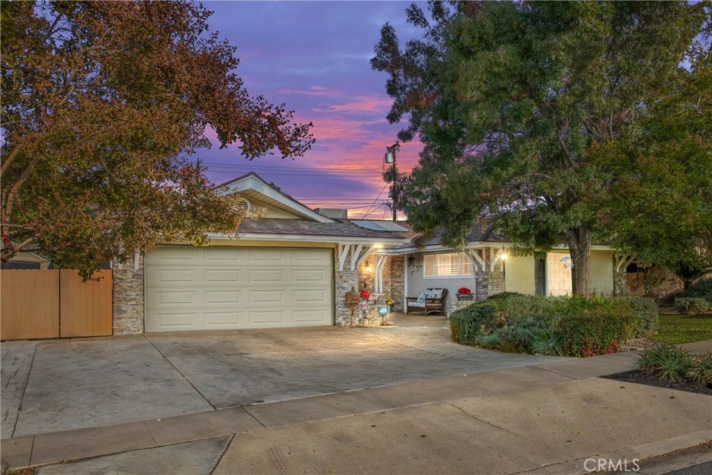 709 Nottingham Drive, Redlands, CA 92373