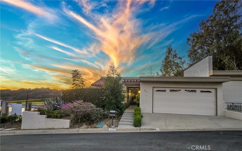 862 W Highpoint Drive, Claremont, CA 91711