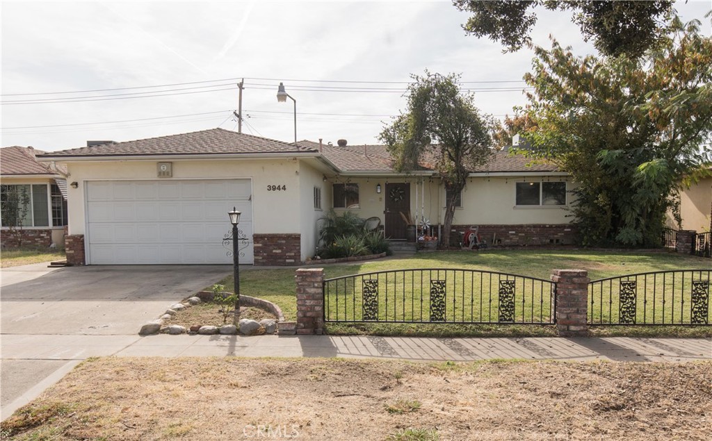 3944 E Farrin Avenue, Fresno, CA 93726