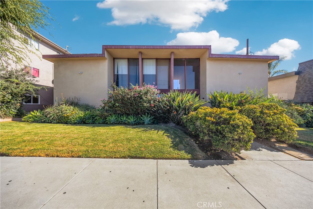 620 N Wilcox Avenue | Similar Property Thumbnail