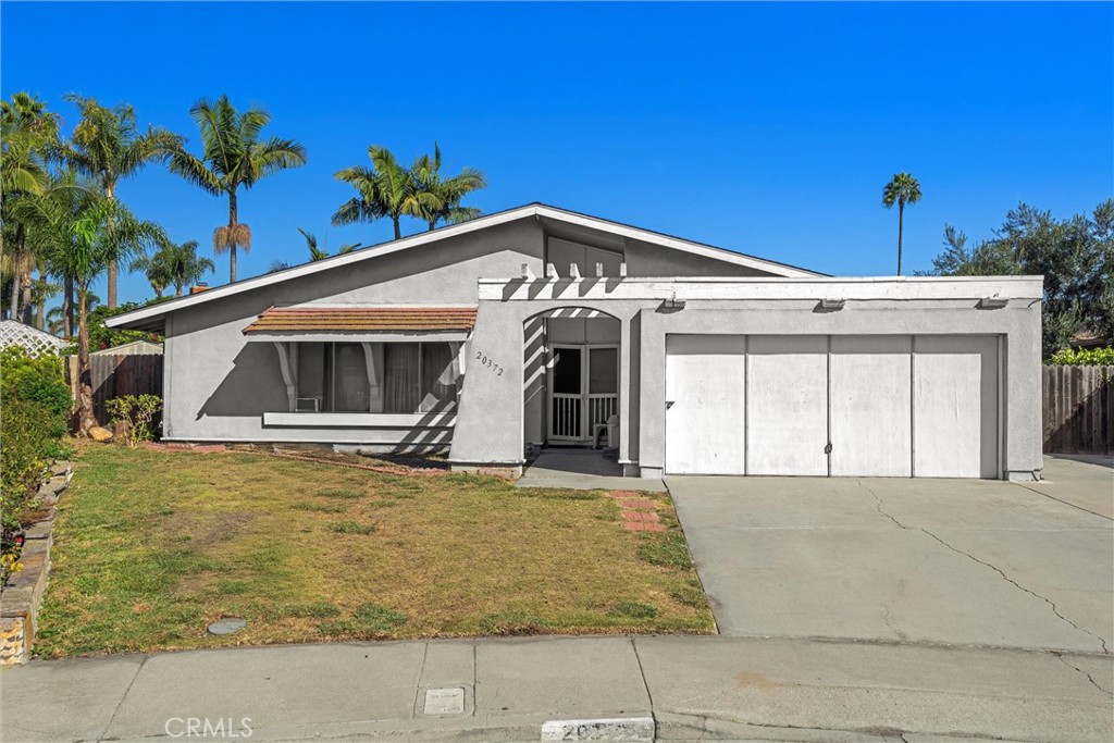 20372 Mooncrest Circle, Huntington Beach, CA 92646