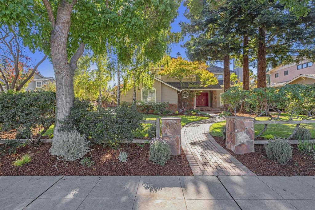 587 Sleeper Avenue, Mountain View, CA 94040