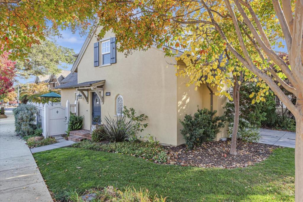 16870 Roberts Road, Los Gatos, CA 95032