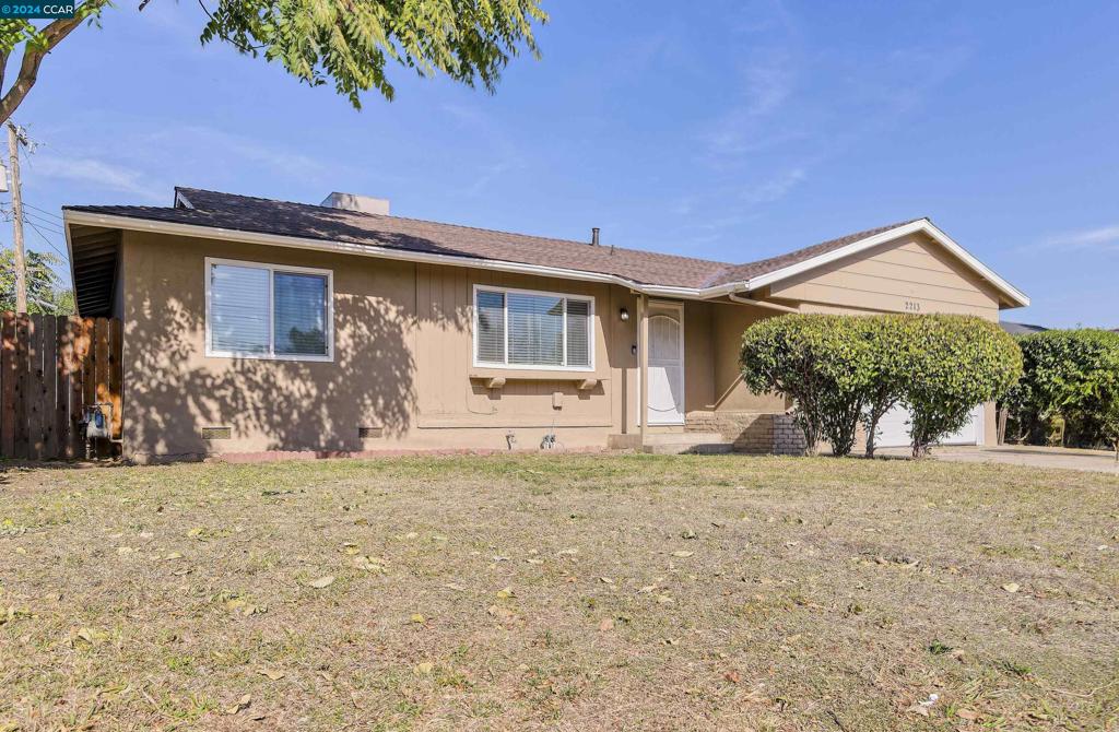 2213 Meadowview Rd, Sacramento, CA 95832