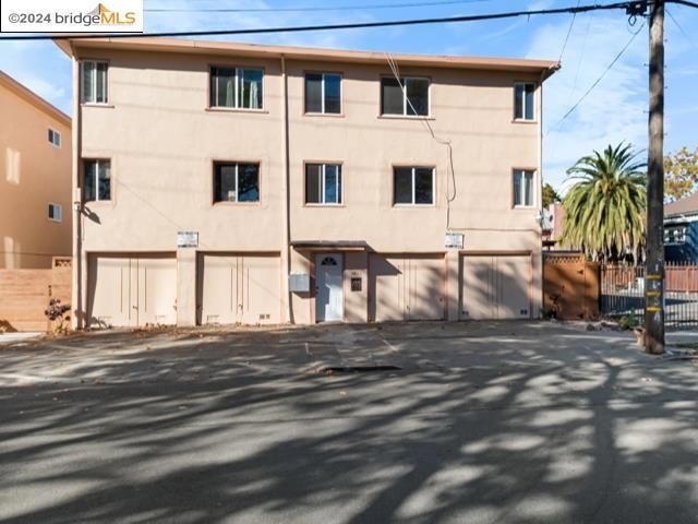 3322 King St, Berkeley, CA 94703