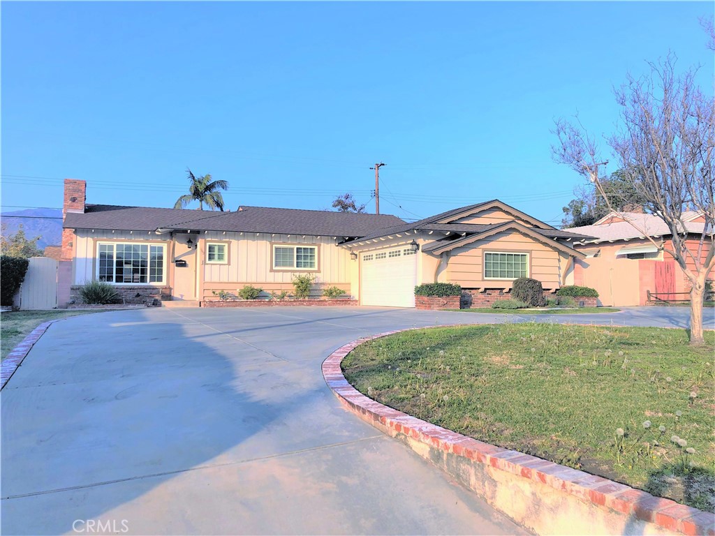 943 E Foothill Boulevard | Similar Property Thumbnail