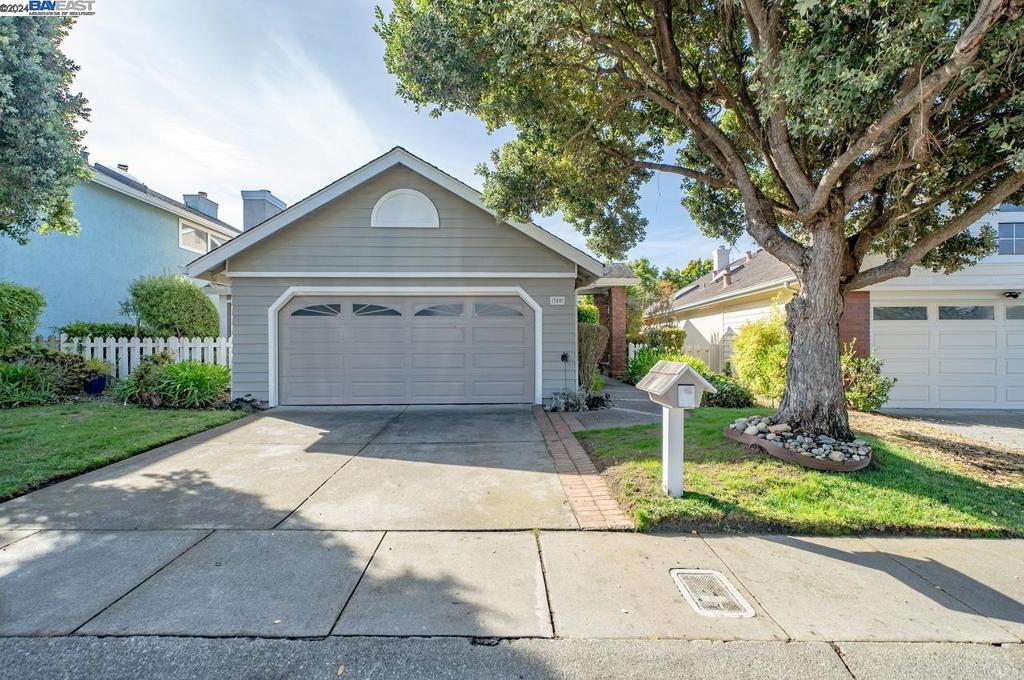 380 Greenbrier Rd, Half Moon Bay, CA 94019