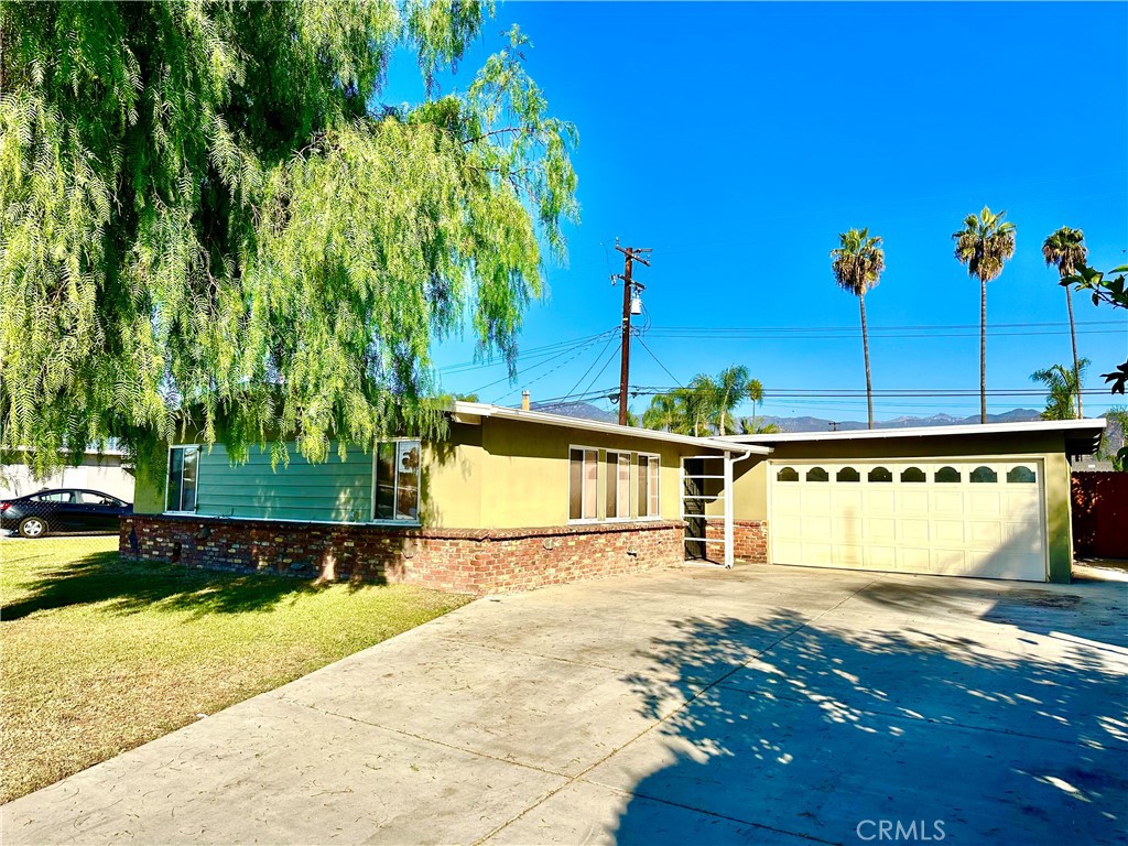 18243 E Gladstone Street, Azusa, CA 91702