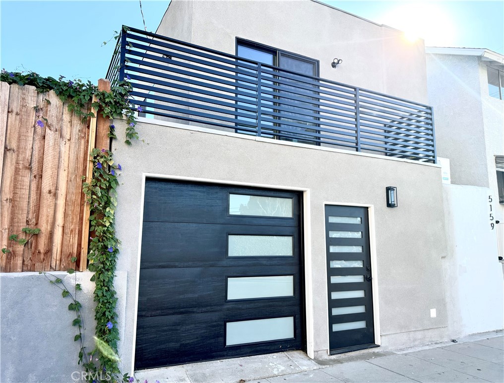 5159 Clinton Street, Los Angeles, CA 90004