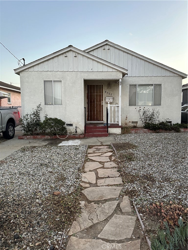 4562 W 142Nd Street, Hawthorne, CA 90250