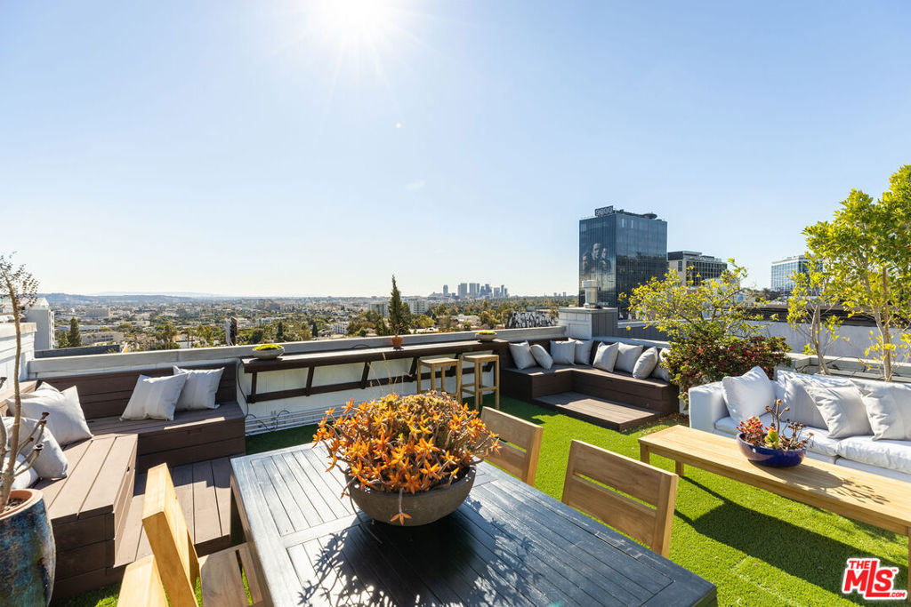 1133 N Clark Street, #303, West Hollywood, CA 90069