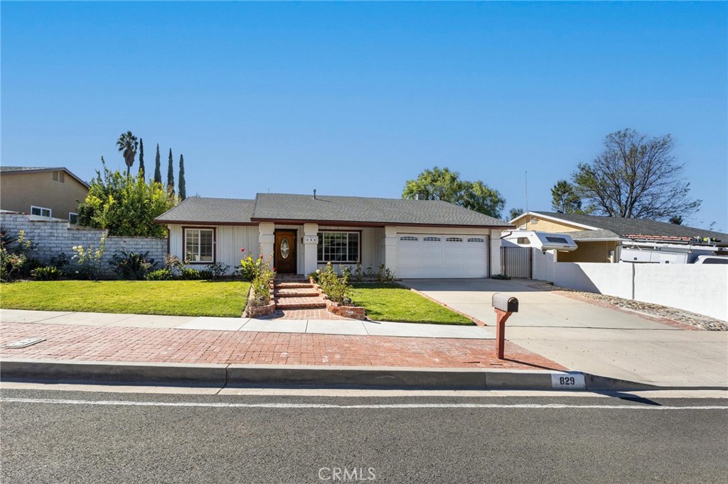 829 Greenbriar Avenue, Simi Valley, CA 93065