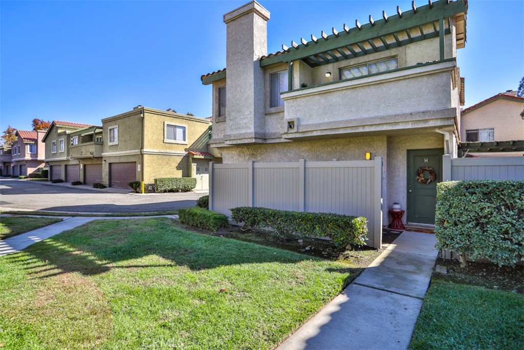 8350 Spring Desert Place, #H, Rancho Cucamonga, CA 91730