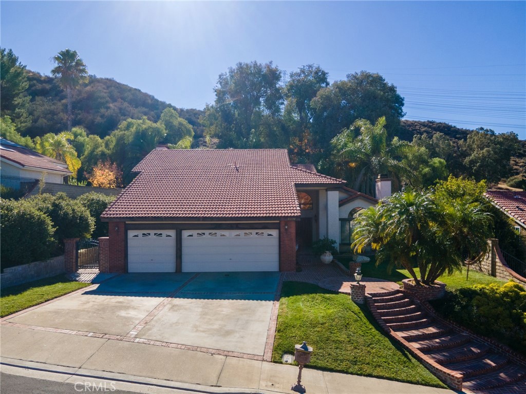 21124 Mill Ridge Drive, Saugus, CA 91350