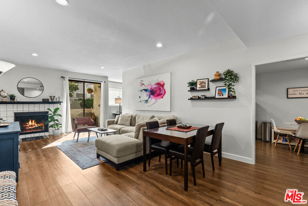 4542 Coldwater Canyon Avenue, #4, Studio City, CA 91604