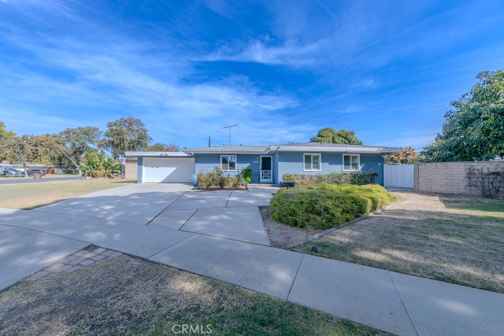 1026 N Mountain View Place, Fullerton, CA 92831