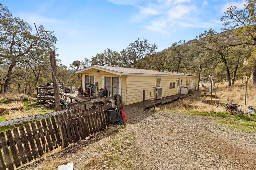 935 Cherokee Road, Oroville, CA 95965