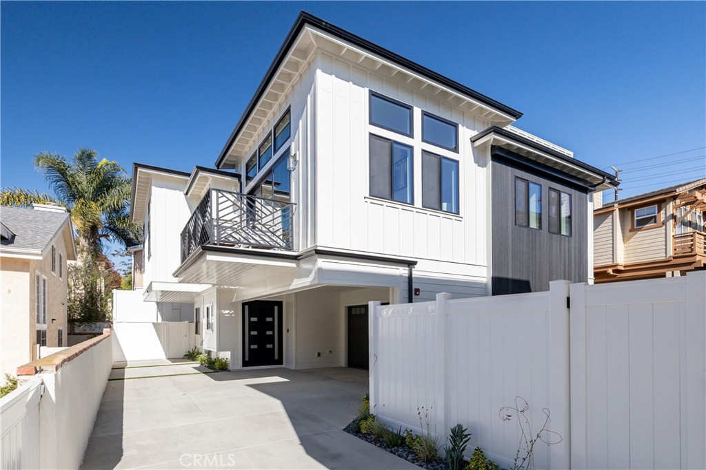 2019 Harriman Lane, #B, Redondo Beach, CA 90278