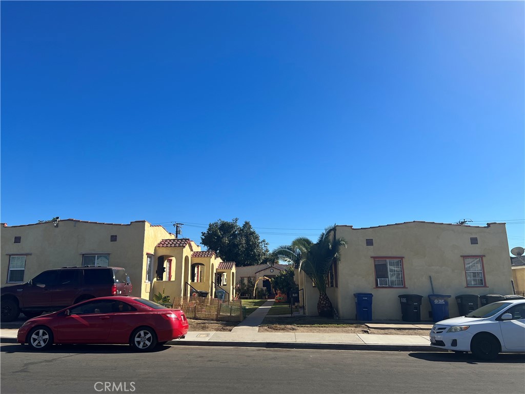 562 S Fetterly Avenue | Similar Property Thumbnail