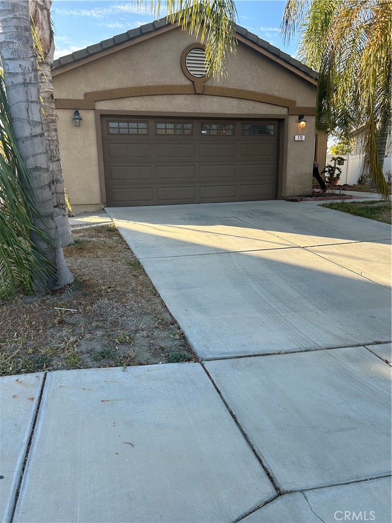 170 Honeysuckle Circle, San Jacinto, CA 92583