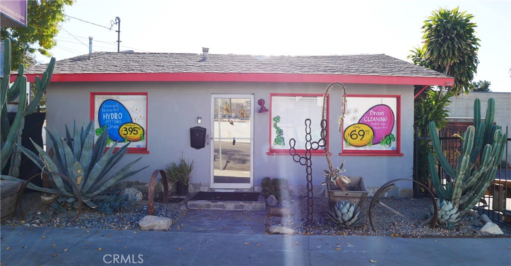 256 E Front Street | Similar Property Thumbnail 7