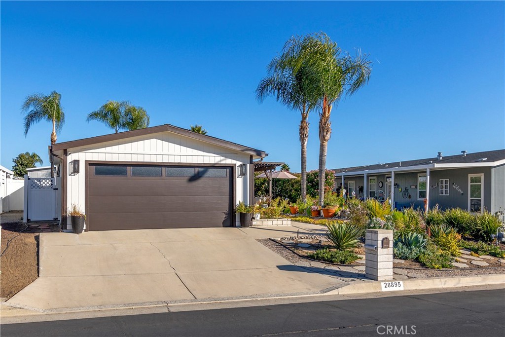 28895 Via Zapata, Murrieta, CA 92563