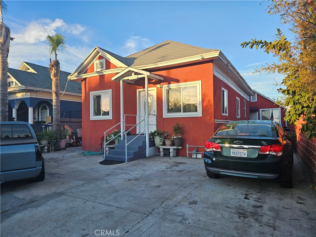 953 E 22Nd Street | Similar Property Thumbnail