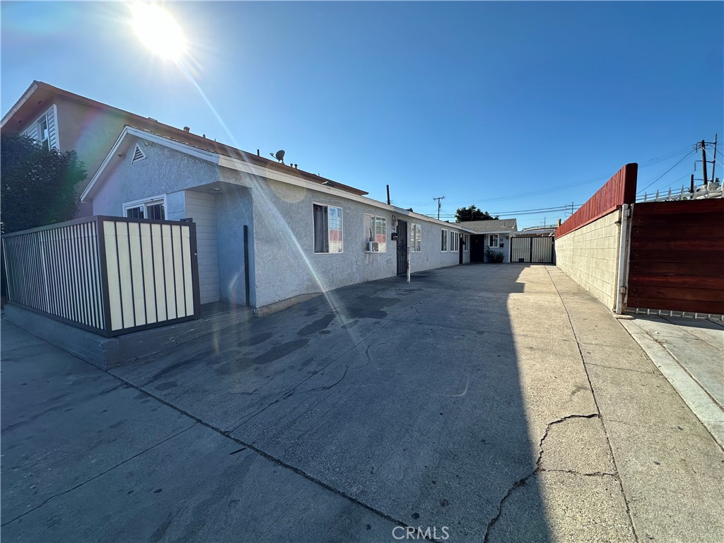 11509 Inglewood Avenue | Similar Property Thumbnail