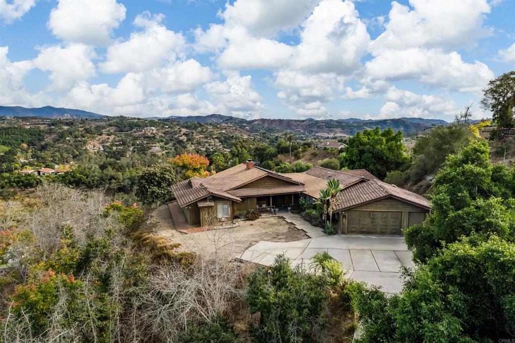 2687 Via Del Robles, Fallbrook, CA 92028