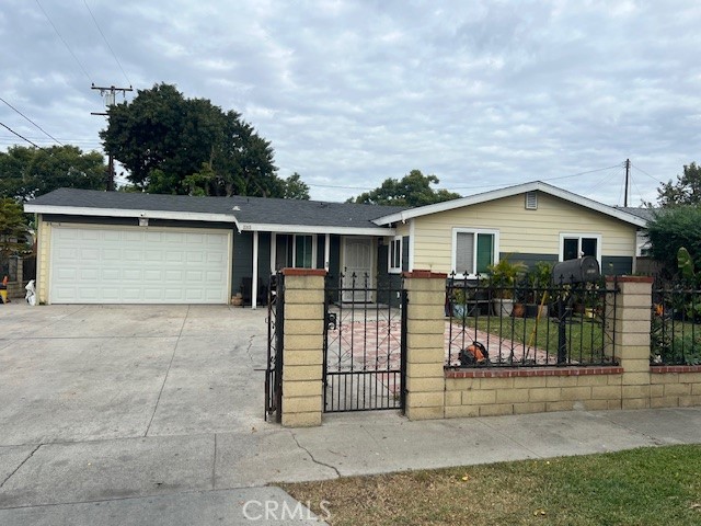 2313 W Wilshire Avenue, Santa Ana, CA 92704