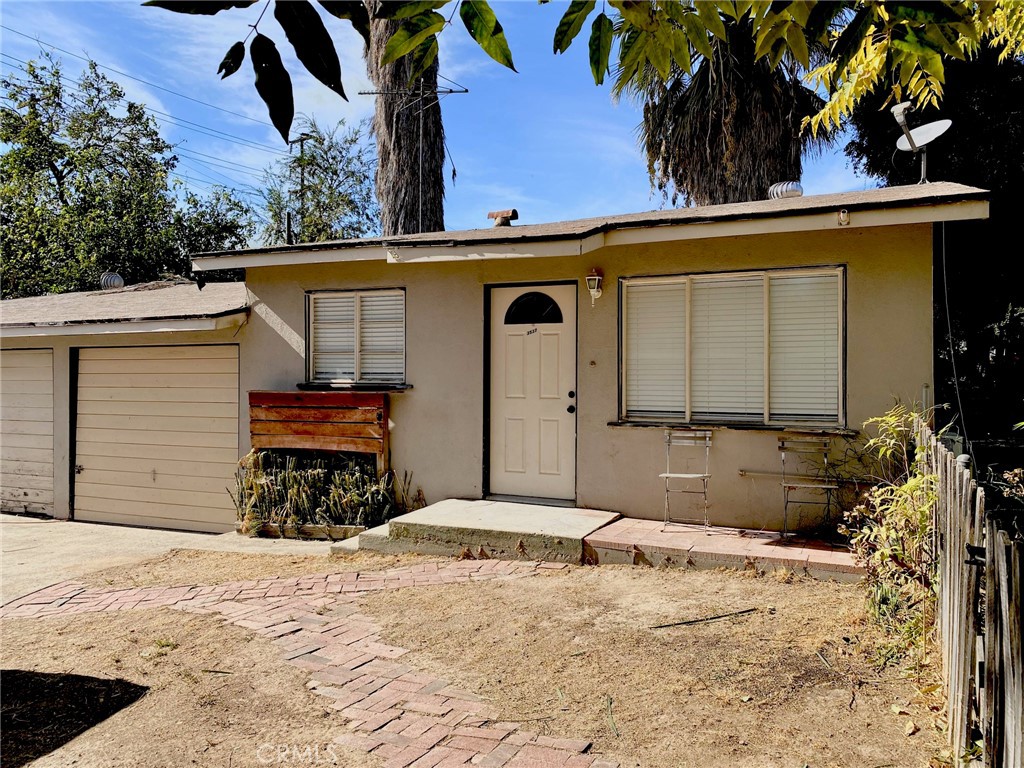 3535 Russell Street, Riverside, CA 92501