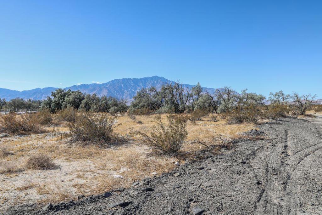 2 .5 Acres Ave Manzana, Desert Hot Springs, CA 92240