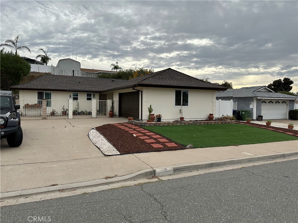 8715 Vista Del Verde, El Cajon, CA 92021