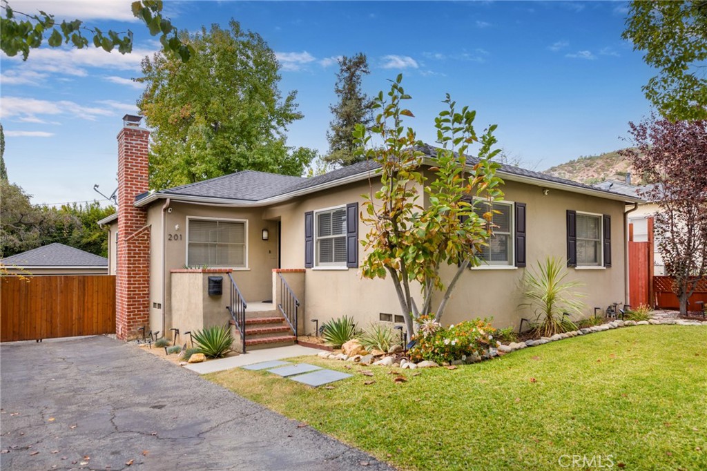 201 El Nido Avenue, Monrovia, CA 91016