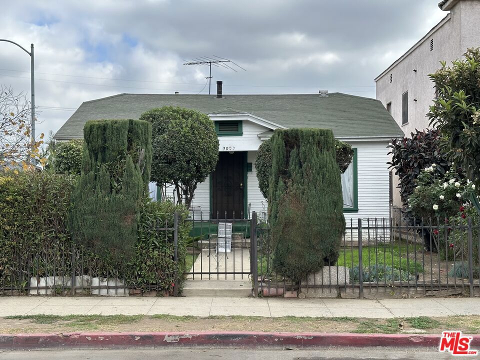 3000 Van Buren Place, Los Angeles, CA 90007