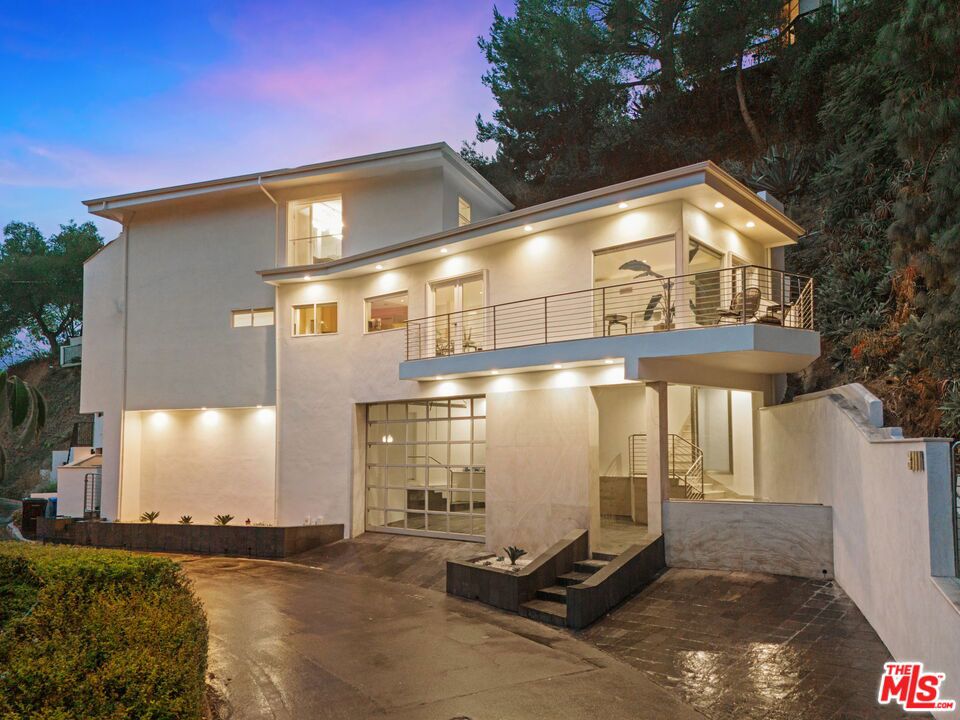 3111 Belden Drive, Los Angeles, CA 90068