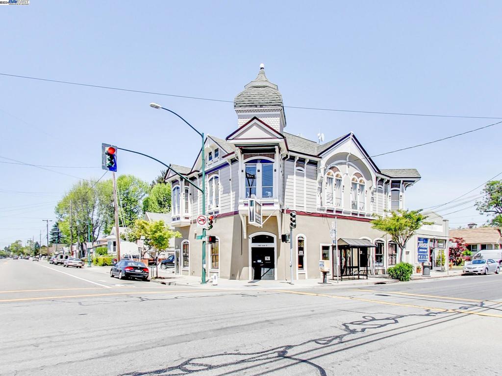 1301 High Street, Alameda, CA 94501