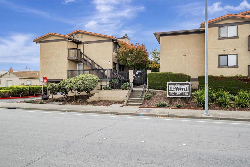 15067 Hesperian Boulevard, #11, San Leandro, CA 94578