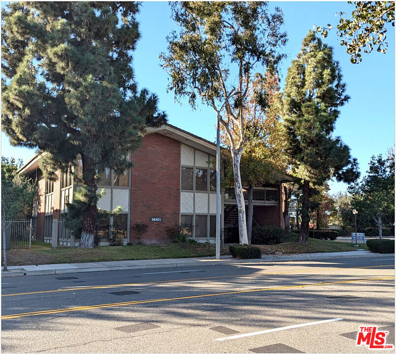 14101 Yorba Street | Similar Property Thumbnail 3