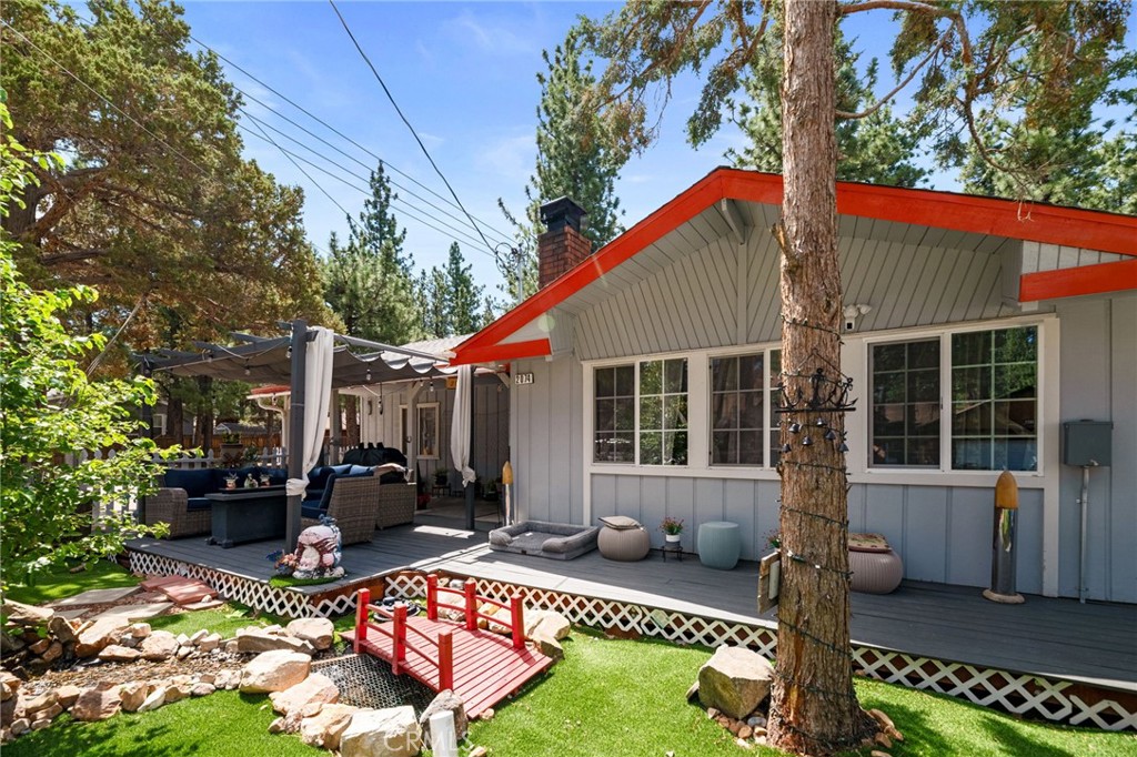 2074 5Th Lane, Big Bear City, CA 92314