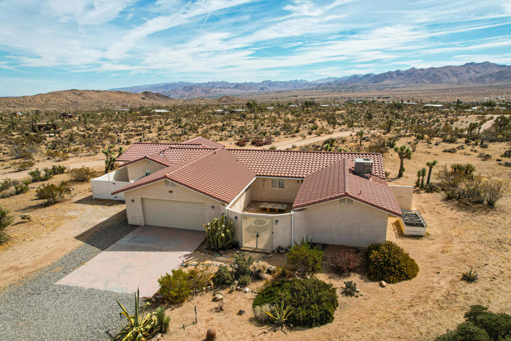 58979 Los Coyotes Drive, Yucca Valley, CA 92284