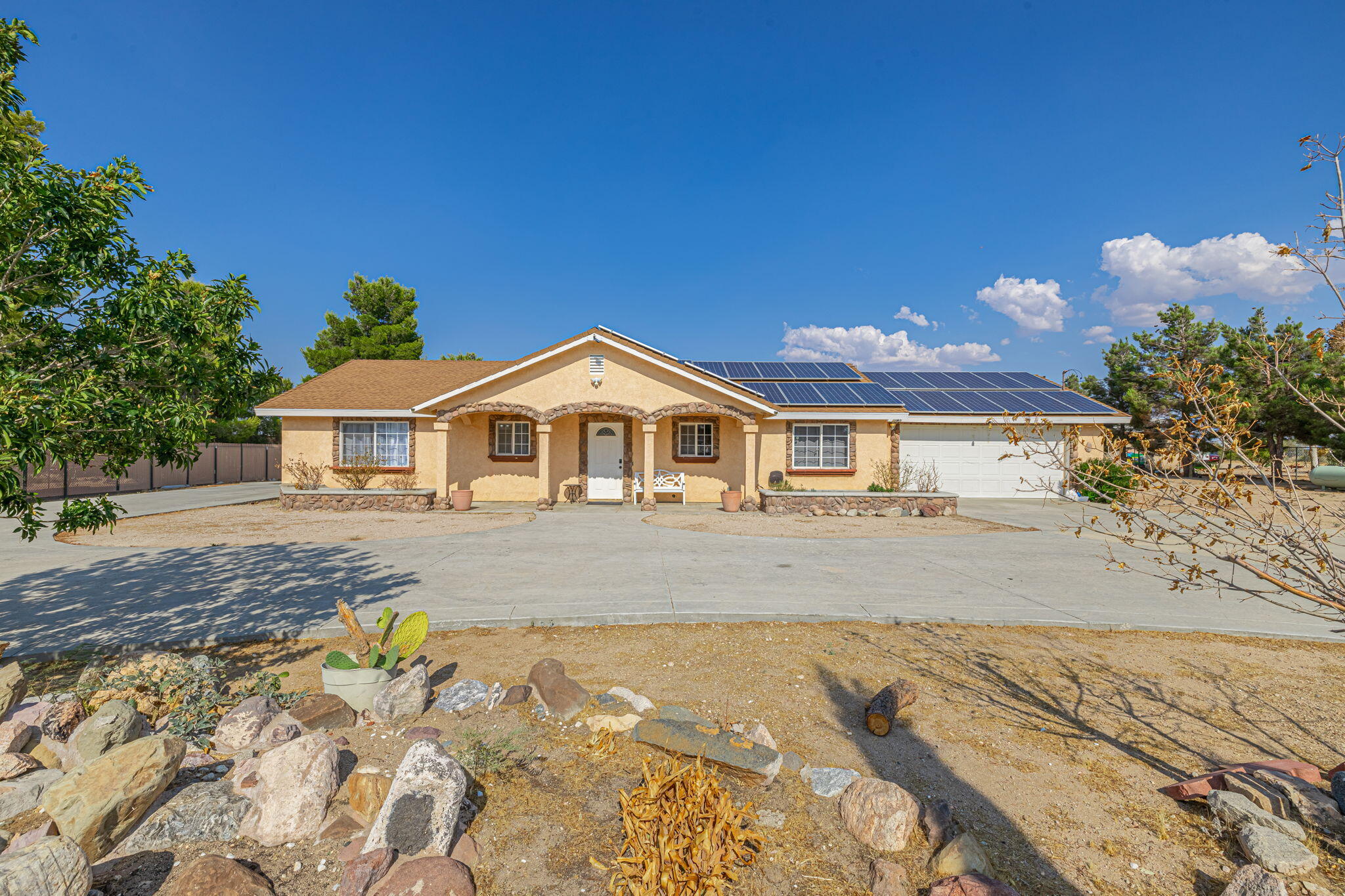 21414 Lutie Avenue, Mojave, CA 93501