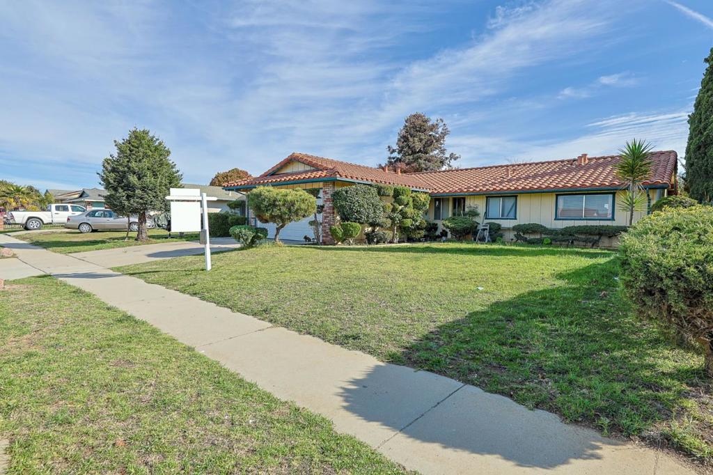 18365 Van Buren Avenue, Salinas, CA 93906