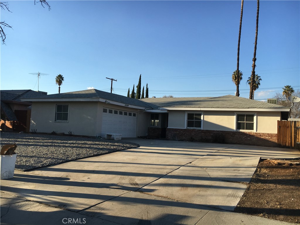 10599 Cochran Avenue, Riverside, CA 92505