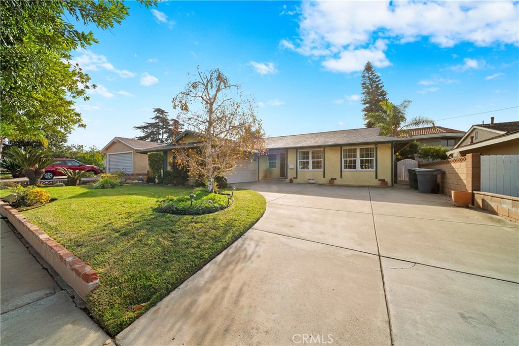 960 E Wanamaker Drive, Covina, CA 91724