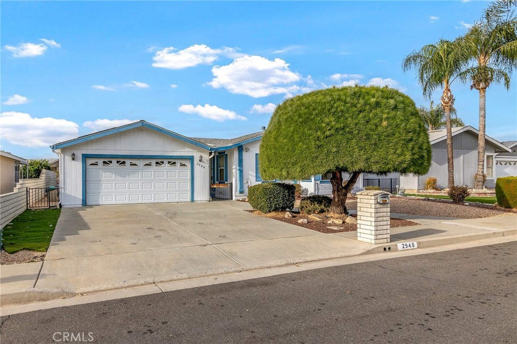 2940 Peach Tree Street, Hemet, CA 92545