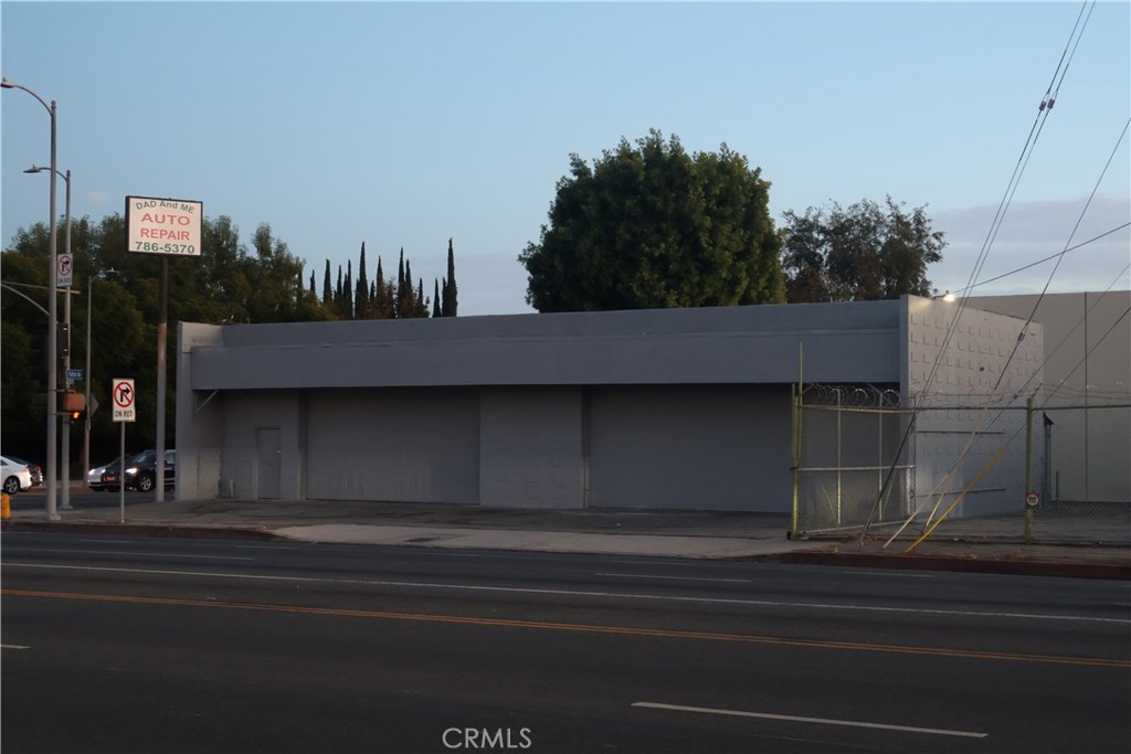 13300 Burbank Boulevard | Similar Property Thumbnail