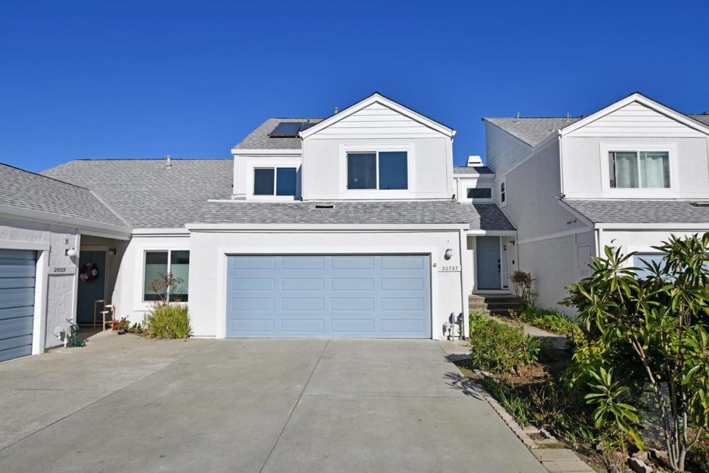 20727 Garden Crest Court, Cupertino, CA 95014