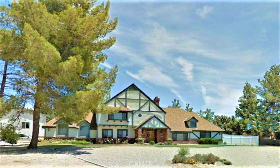 20090 Modoc Road, Apple Valley, CA 92308