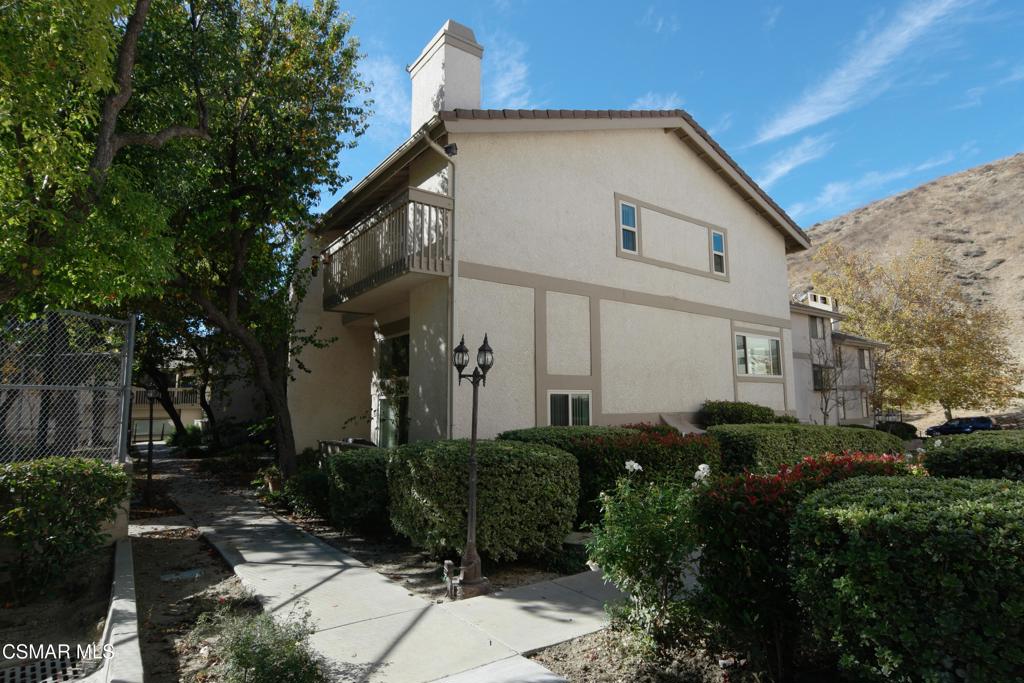 26118 Alizia Canyon Drive, #A, Calabasas, CA 91302